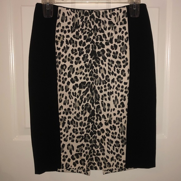 SALE ๐ WHBM skirt - Picture 2 of 4